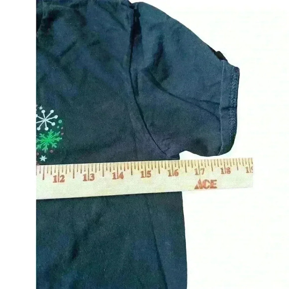 Disney Girls Sz M Minnie‎ Mouse Icon Holiday Snowflake Shirt - Picture 7 of 9